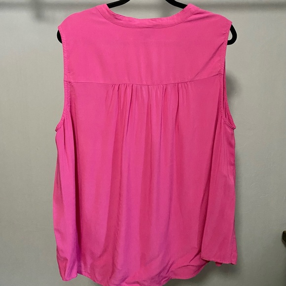 torrid Tops Torrid Silky Top Check Torrid Sizes In Pics Poshmark